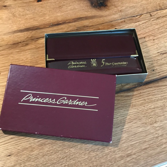 princess gardner Other - Vintage Princess/Prince Gardner wallet